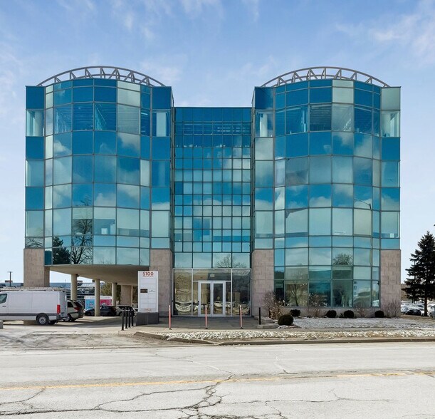 More Photos Of 5100 Orbitor Dr, Mississauga Medical For Lease
