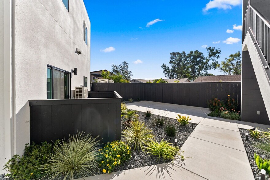 More Photos Of 8353 Ivory Coast Dr, San Diego Multifamily For Sale