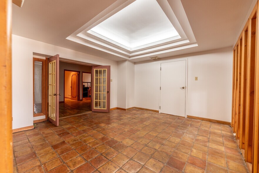 More Photos Of 3519 Bigelow Blvd, Pittsburgh Office For Sale