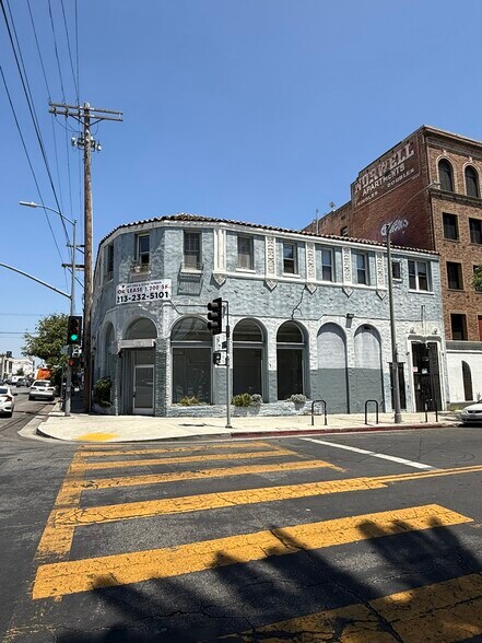 More Photos Of 4356-4378 W 3rd St, Los Angeles Storefront Retail Residential For Lease