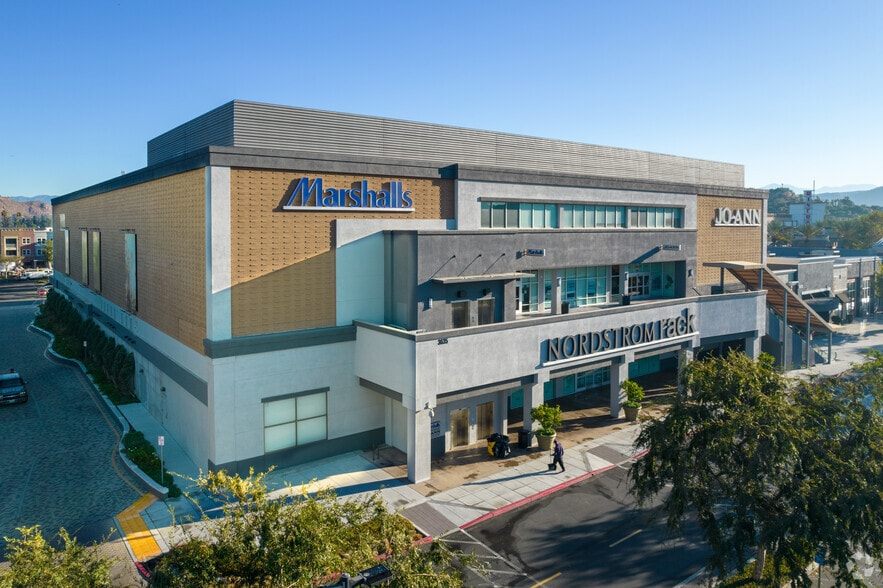 More Photos Of 3505-3659 Central Ave, Riverside Unknown For Lease