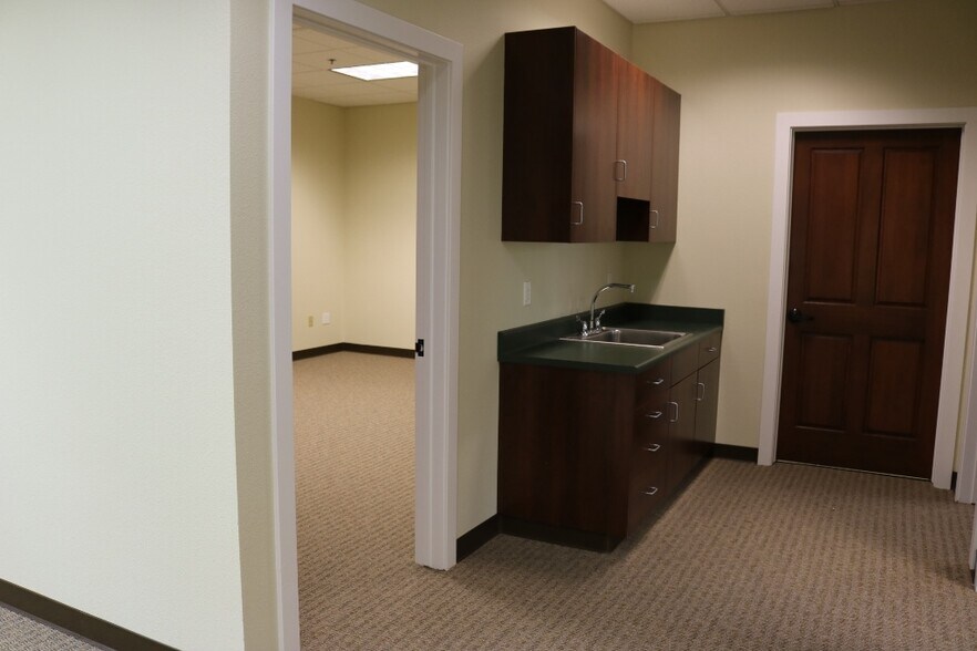 More Photos Of 351-356 Providence Mine Rd, Nevada City Medical For Lease