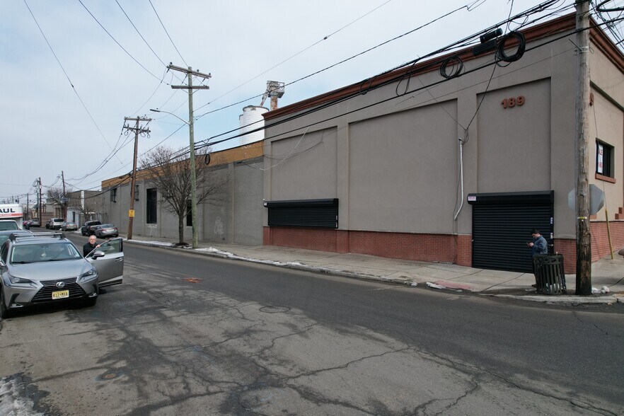More Photos Of 187-203 E 7th St, Paterson Warehouse For Sale