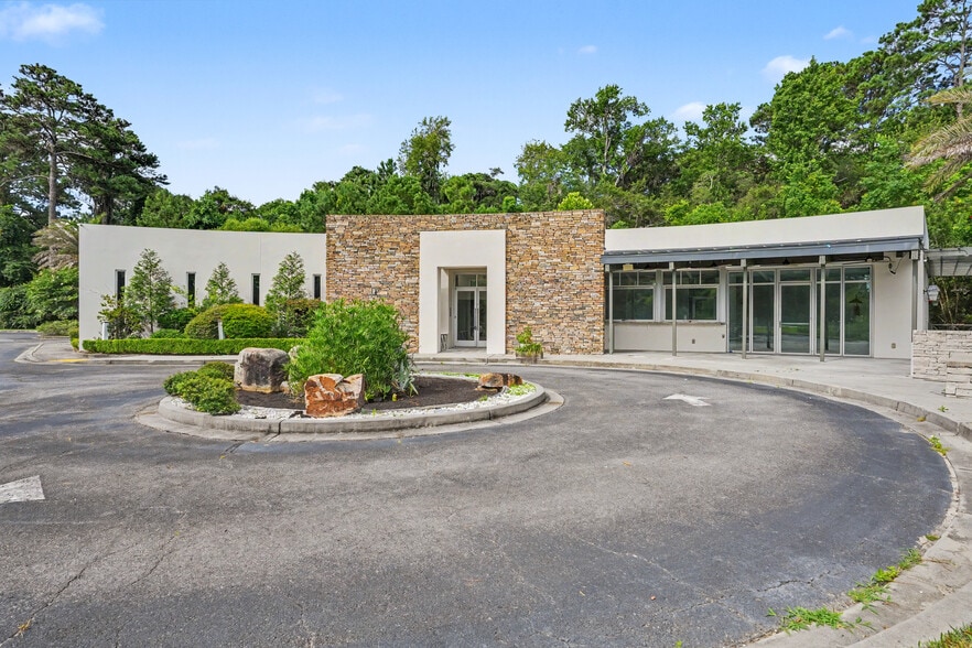 More Photos Of 7815 E US Hwy 80, Savannah Restaurant For Sale