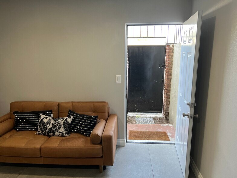 More Photos Of 1913 E 17th St, Santa Ana Office For Sale