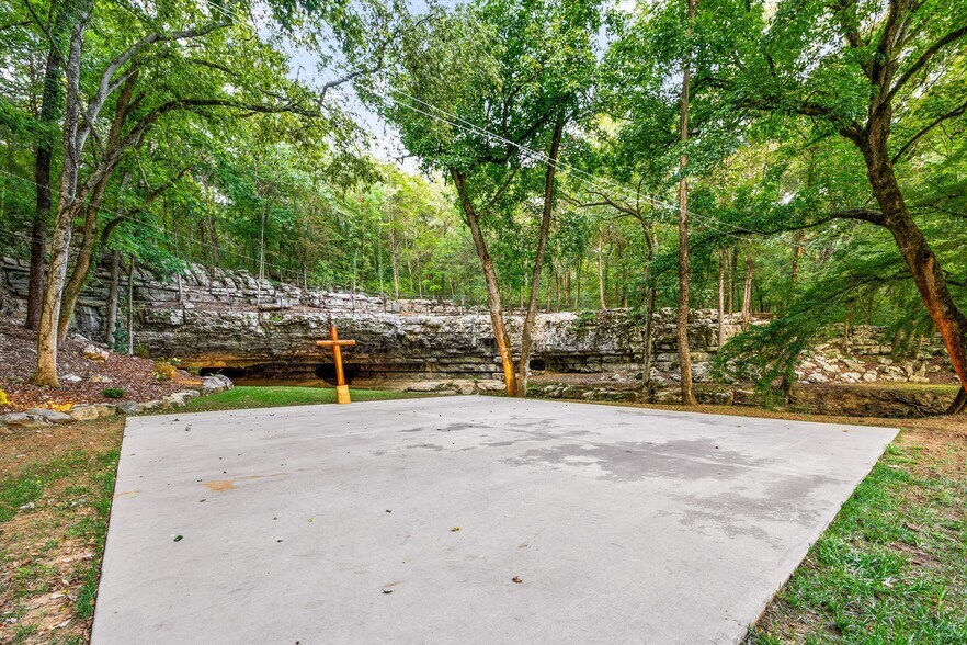 More Photos Of 4201 Pleasant Valley Rd, Union Grove Restaurant For Sale