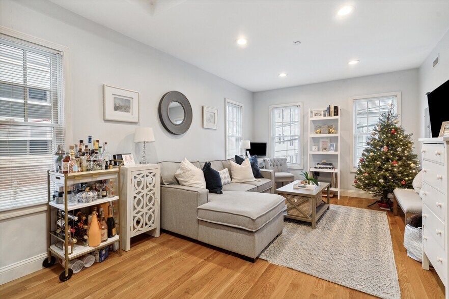 More Photos Of 75-77 F St, Boston Apartments For Sale