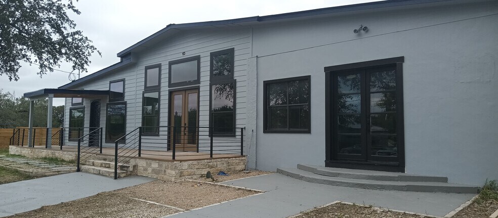 More Photos Of 17621 Stacey Ln, Lago Vista Lodge Meeting Hall For Lease