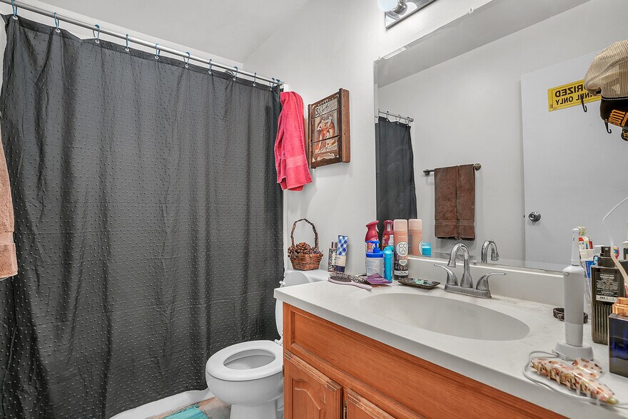 More Photos Of 2201 Sturdy Rd, Valparaiso Multifamily For Sale