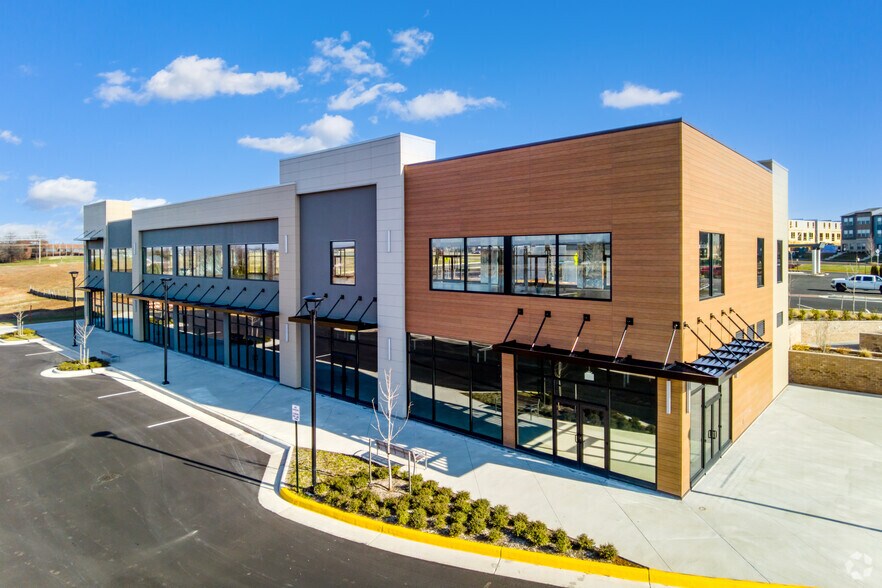 More Photos Of 9751 Buchanan Loop, Manassas General Retail For Sale