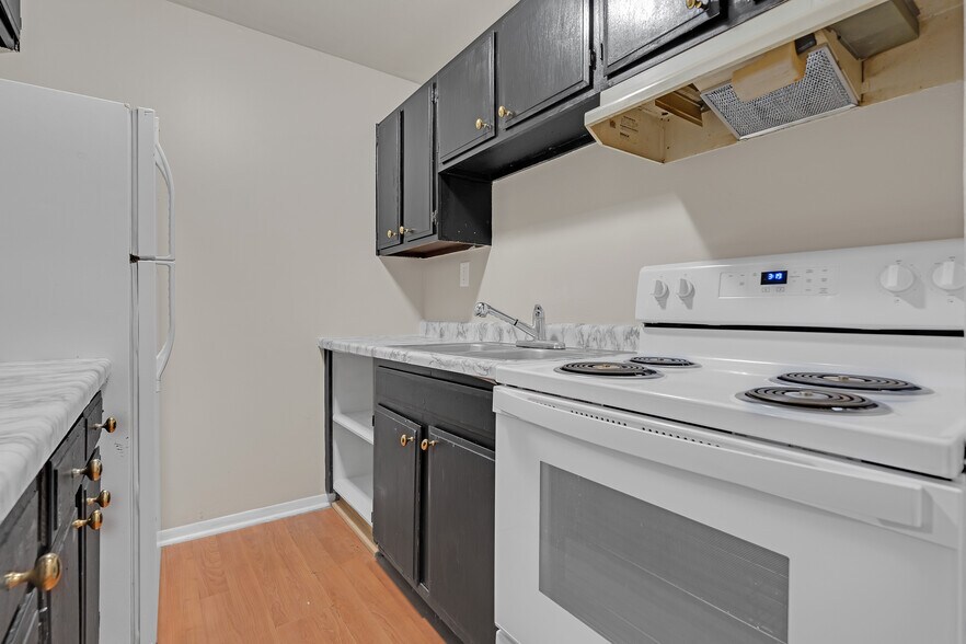 More Photos Of 604-620 E Grant Hwy, Marengo Apartments For Sale