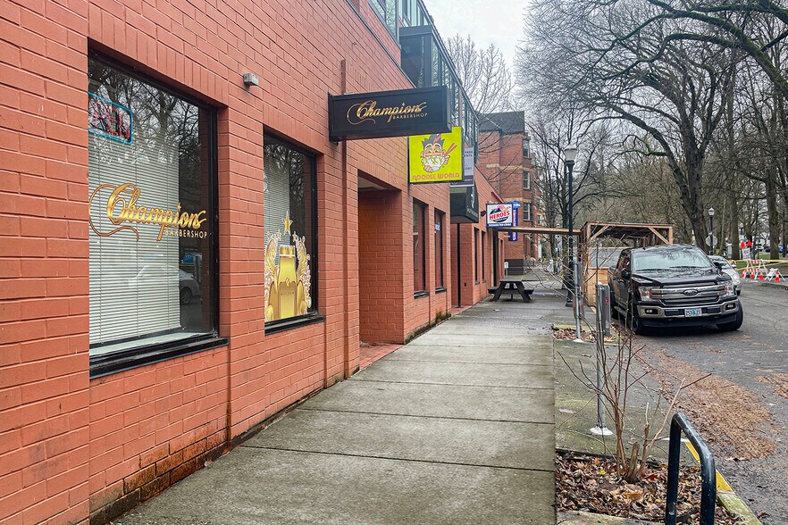More Photos Of 1436 SW Park Ave, Portland Apartments For Lease