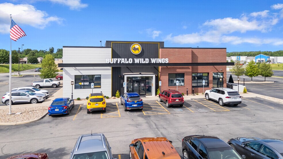 Primary Photo Of 1830 E Main St, Ashland Restaurant For Sale