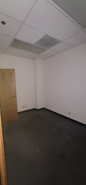 More Photos Of 999 N Tustin Ave, Santa Ana Medical For Sale