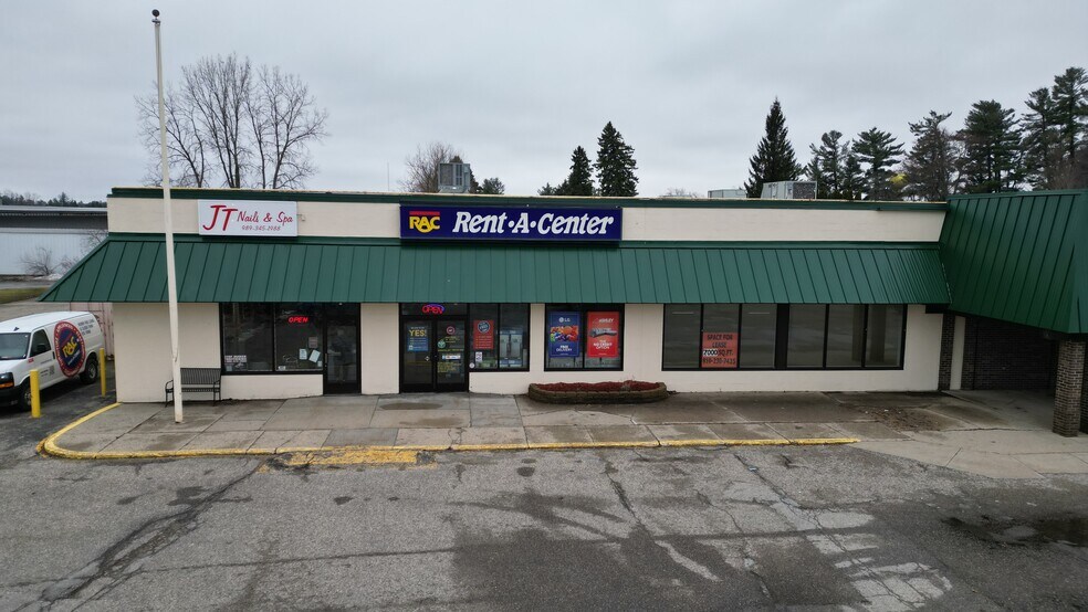 More Photos Of 520-522 E Houghton Ave, West Branch General Retail For Lease