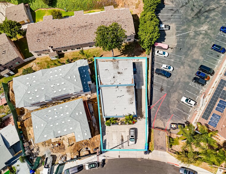 More Photos Of 2240 W Dunlop St, San Diego Apartments For Sale