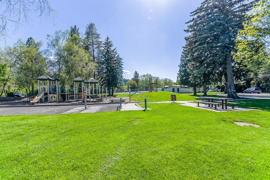 More Photos Of TBD NE Gray Ln, Pullman Land For Sale