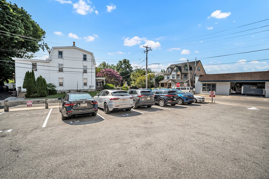 More Photos Of 815 Greenwood Ave, Jenkintown Medical For Sale