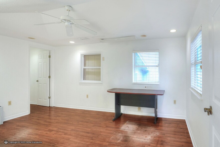 More Photos Of 1517 US 17, Eagle Lake Warehouse For Lease