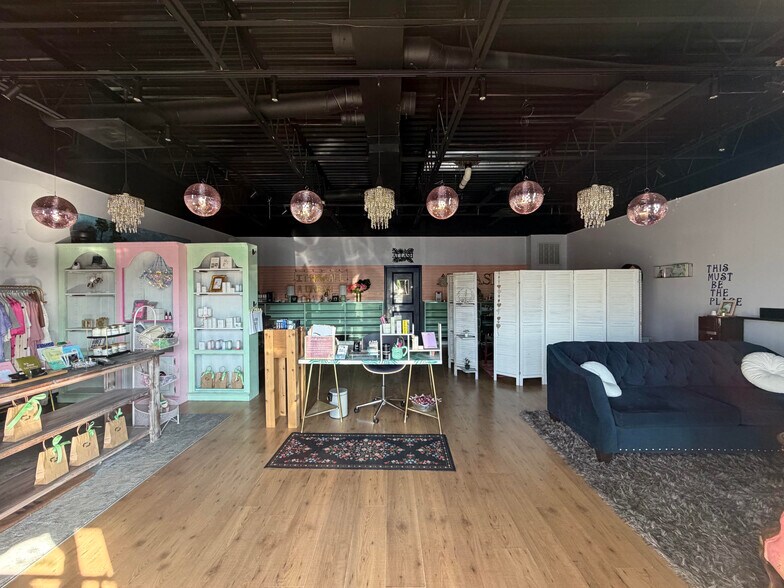 More Photos Of 51-57 McKinsey Rd, Severna Park Unknown For Lease
