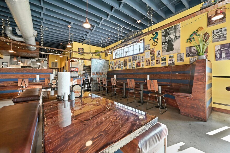 More Photos Of 801 W Washington St, Petersburg Storefront Retail Residential For Sale