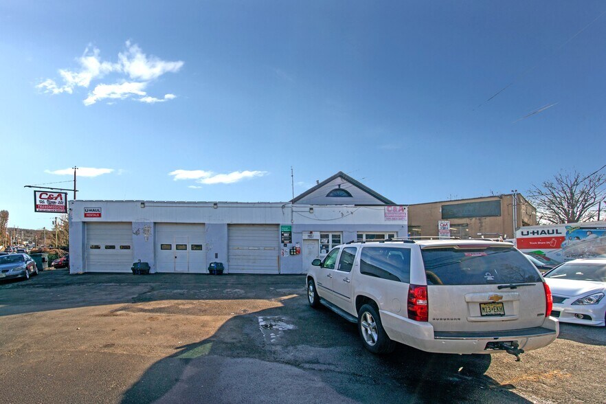 More Photos Of 238 W Forest Ave, Englewood Auto Repair For Sale