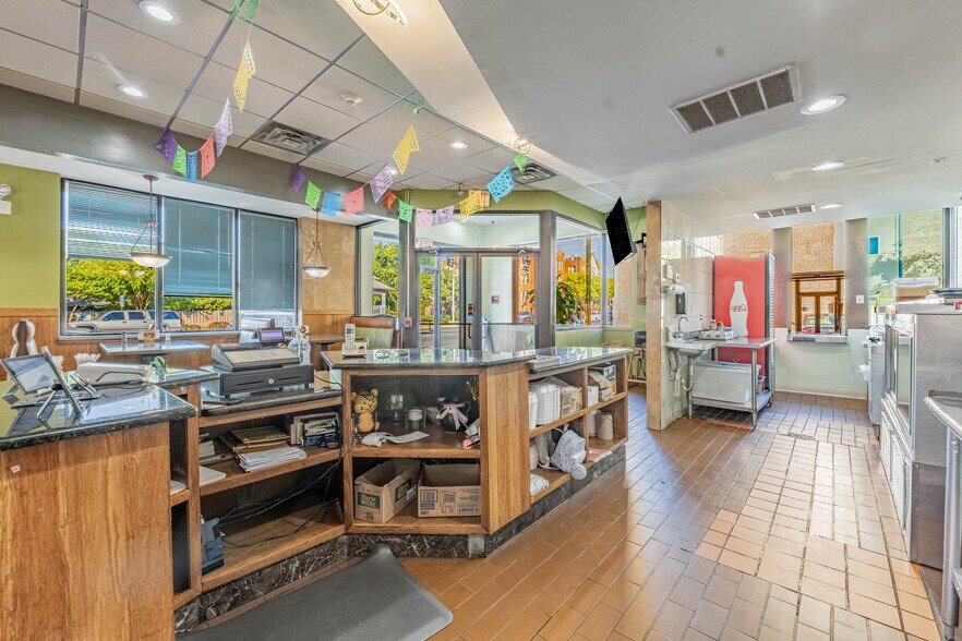 More Photos Of 3205 S Harlem Ave, Berwyn Fast Food For Sale