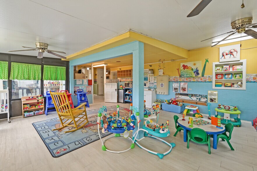 More Photos Of 1030 4th St, Rosenberg Daycare Center For Sale