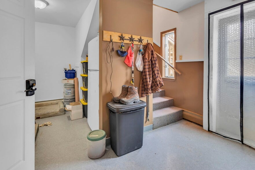 More Photos Of 106 Carr St, Nicholson Assisted Living For Sale