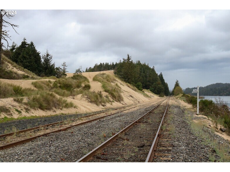 More Photos Of 92851 Trans Pacific Pkwy, North Bend Land For Sale