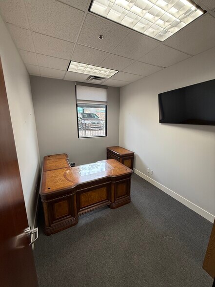 More Photos Of 14256 N Northsight Blvd, Scottsdale Medical For Lease
