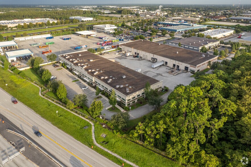 More Photos Of 2405 W Princeton St, Orlando Warehouse For Sale