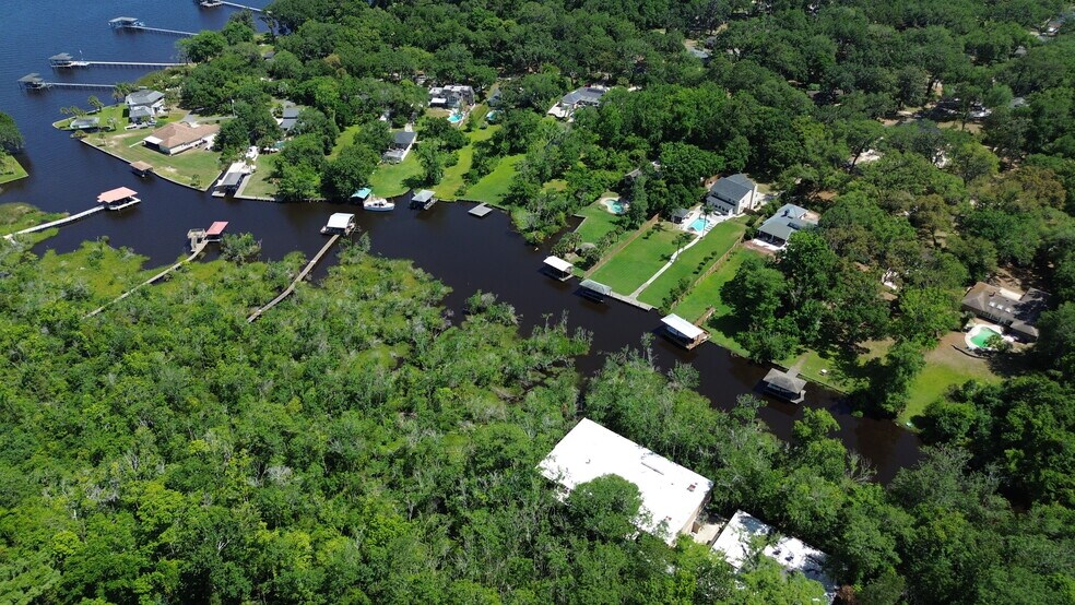 More Photos Of 2301 Park Ave, Orange Park Medical For Lease
