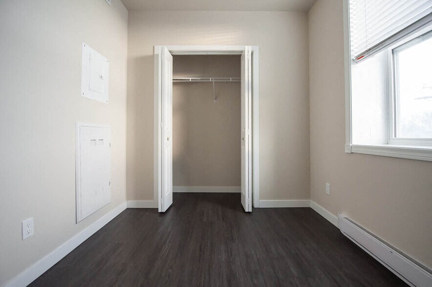More Photos Of 300 Taché Av, Winnipeg Apartments For Lease