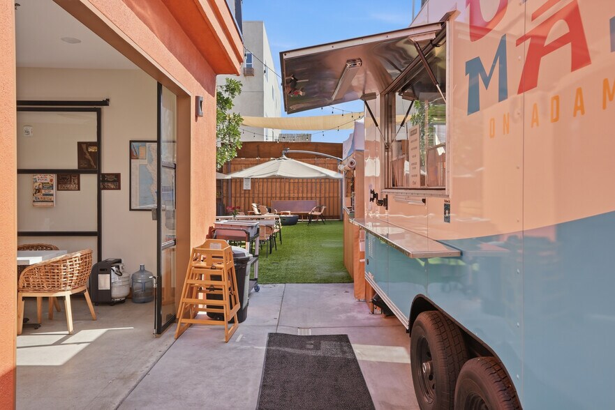 More Photos Of 2609 Adams Ave, San Diego Hotel For Sale