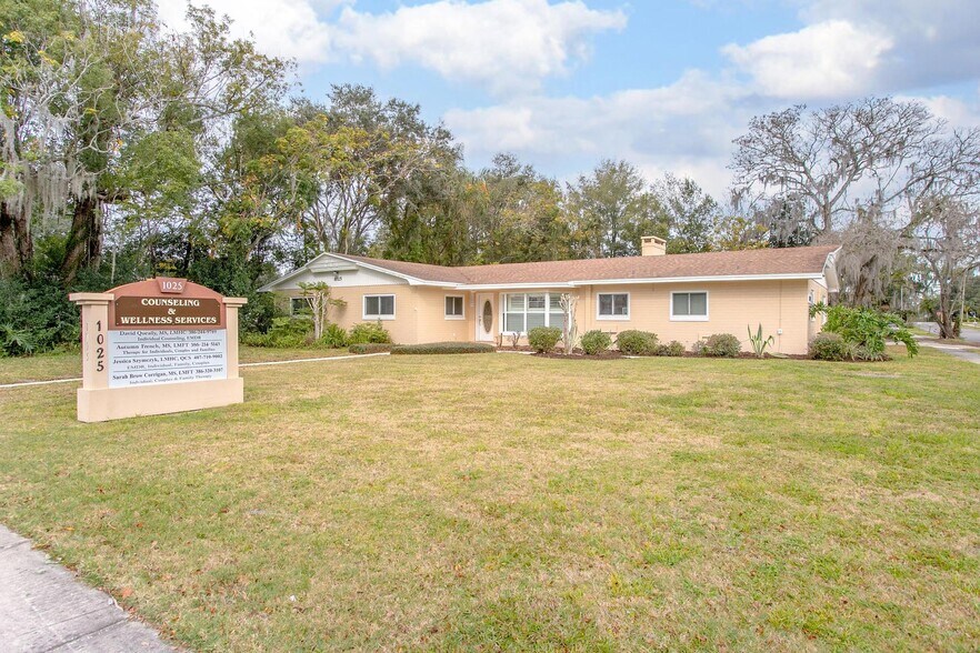 More Photos Of 1025 W New York Ave, Deland Coworking Space