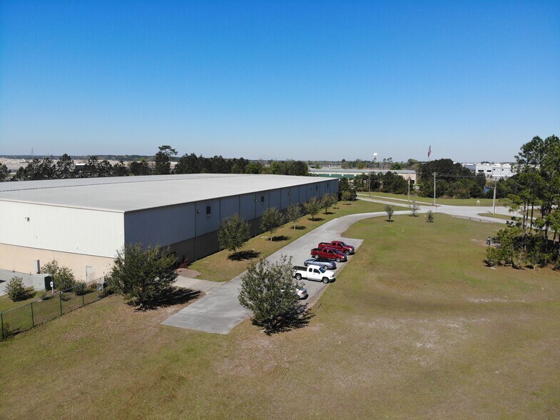 More Photos Of 1650 Oracal Pky, Ellabell Warehouse For Lease