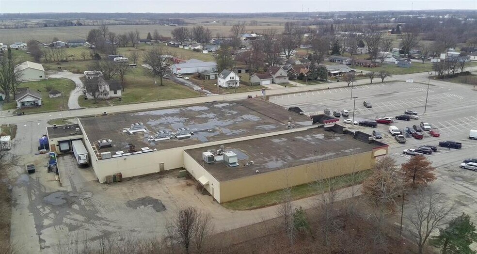 More Photos Of 1773 E Chestnut St, Canton General Retail For Lease