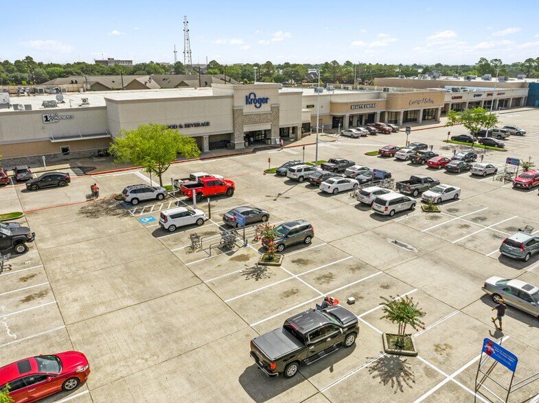 Primary Photo Of 8470-8592 N Highway 6, Houston Unknown For Lease