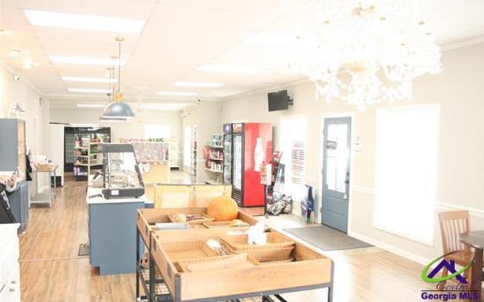 More Photos Of 2802 Hwy 41 S, Elko Storefront Retail Office For Sale
