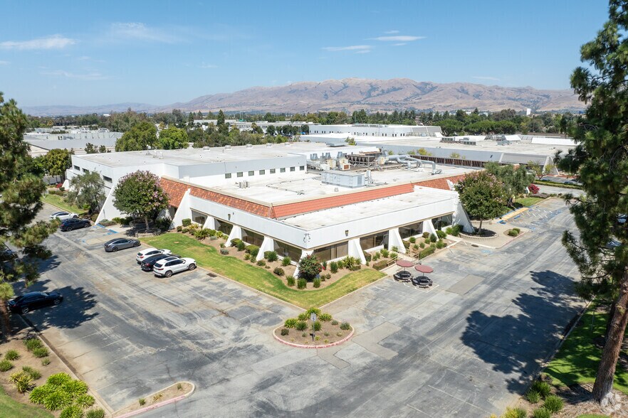 More Photos Of 521 Cottonwood Dr, Milpitas Office For Lease