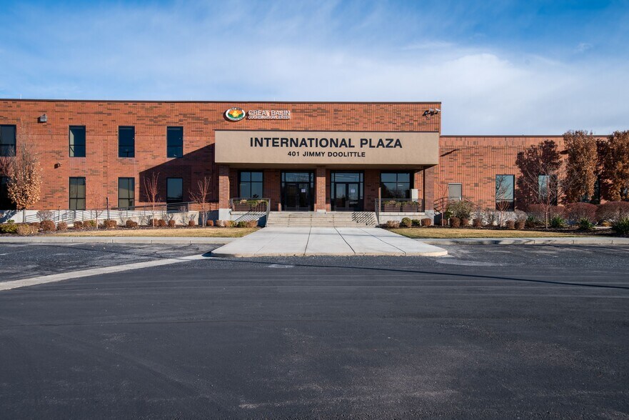 More Photos Of 5416 W Amelia Earhart Dr, Salt Lake City Flex For Lease