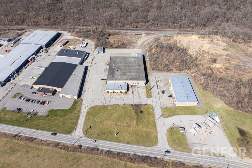 More Photos Of 1572 Roseytown Rd, Greensburg Warehouse For Lease