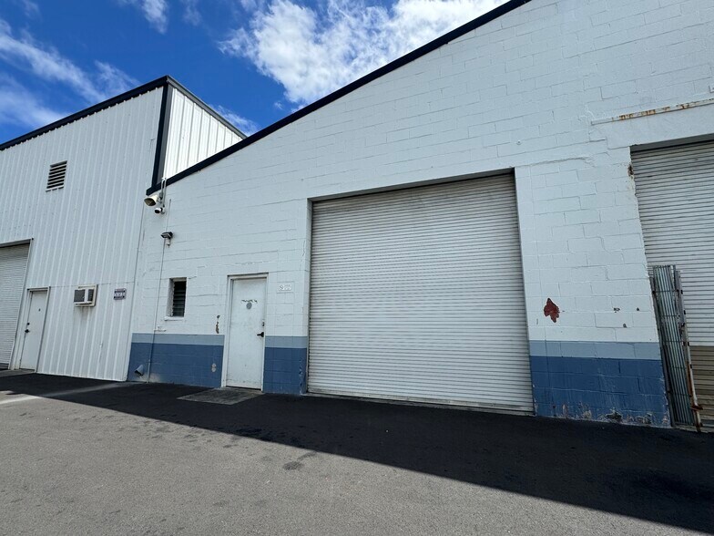 More Photos Of 2144 Auiki St, Honolulu Warehouse For Lease