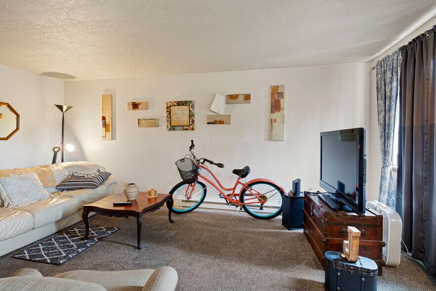 More Photos Of 805-875 Gerth Ave NW, Salem Apartments For Sale