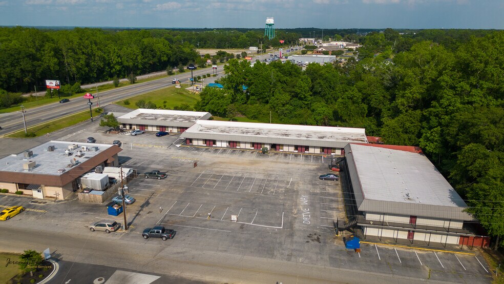 More Photos Of 1503 E 1st St, Vidalia Hotel For Sale