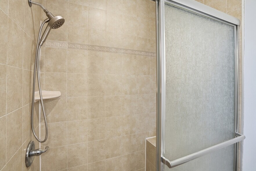More Photos Of 313 C St SE, Washington Multifamily For Sale