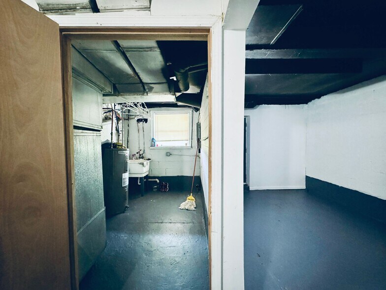 More Photos Of 25 Maynard Ct, Pontiac Apartments For Sale