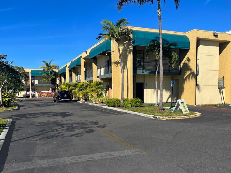 More Photos Of 2331 N State Road 7, Lauderhill Office For Sale