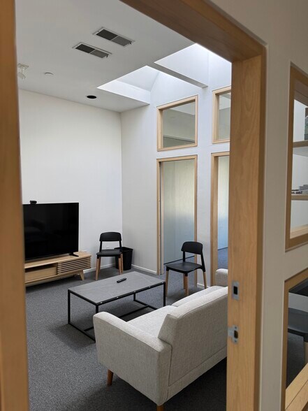 Primary Photo Of 1315 Pacific Ave, Santa Cruz Storefront Retail Office For Lease